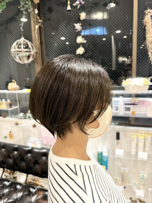 ショートボブ×アッシュベージュ