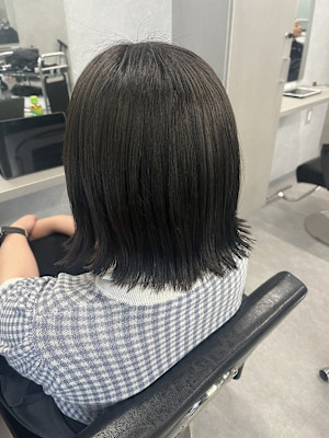 外はね切りっぱなしボブ