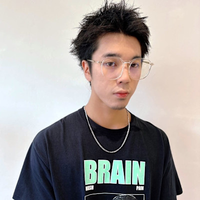 大須　メンズ　ショート　スパイキーショート　黒髪