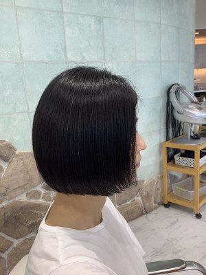 切りっぱなしボブ