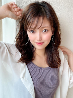 30代/40代/小顔ヘア/前髪/こなれミディ