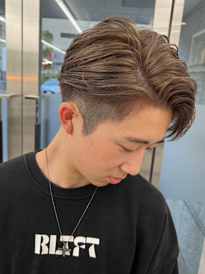 ミルクティーベージュ