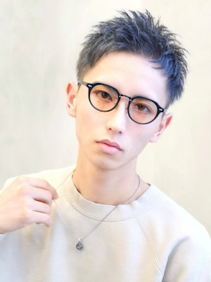 ツーブロック　刈り上げ　ビジネス　短髪　爽やか　束感　人気