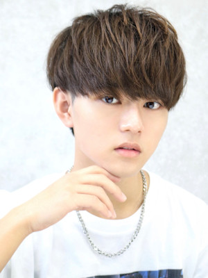 ナチュラルマッシュ　緩めパーマ　ワンカール　簡単