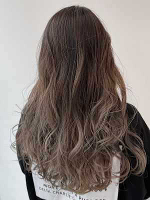 グレージュカラー