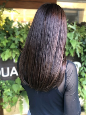 ラベンダーブラウン　艶髪　髪質改善　ストレート　ロングヘア
