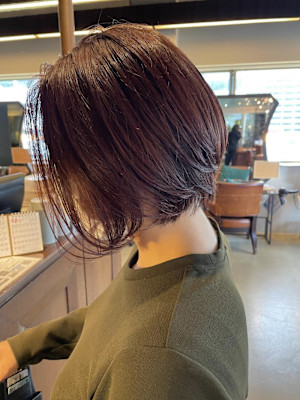 ラテベリー/Aujuaカラー/前下がりボブ