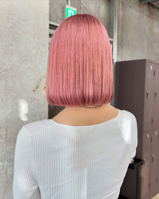 ピンクベージュ