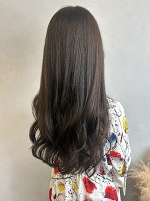 ブリーチなし透明感カラーアッシュベージュ＊艶カラーロングヘア