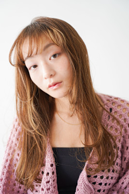 くびレイヤーエモージュシルキーベージュデザインカラー/国分寺