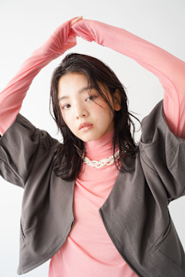 くびレイヤーエモージュ前髪モテベージュレイヤーミディ【立川】