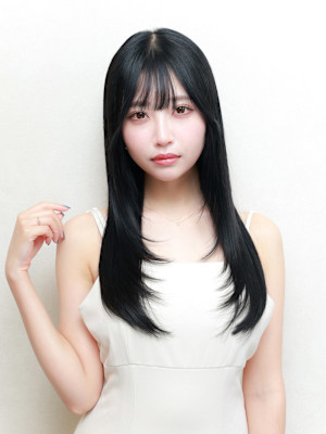 20代30代に人気艶髪ひし形ロングレイヤー×ブルーブラック