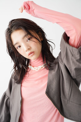 くびレイヤーエモージュ前髪モテベージュレイヤーミディ/吉祥寺