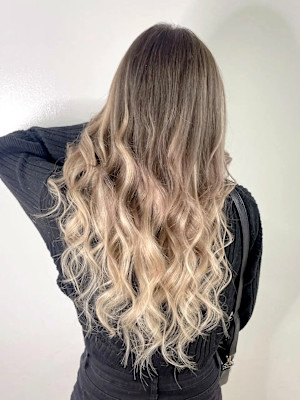 ベージュグラデーション