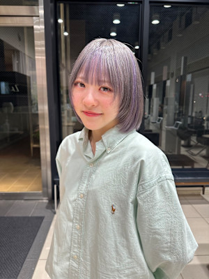 透明感インナーカラー×ミニボブ