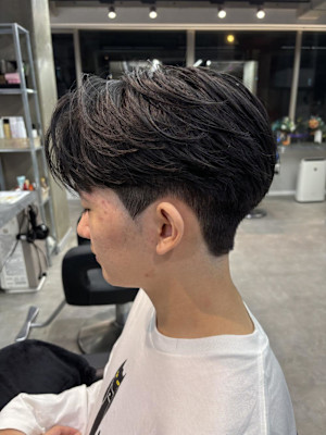 miu&宇都宮良太　メンズ韓国風センターパート
