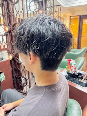 メンズパーマ×スパイラル【メンズパーマセンターパート】