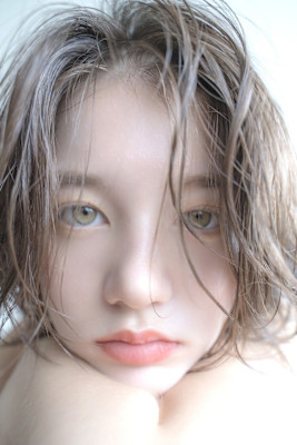 透明感アッシュ