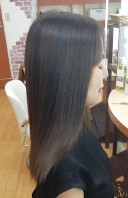 毛髪修復縮毛矯正&ナチュラルベージュブラウンカラー&カット