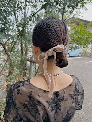 タイトなシニヨンアレンジ