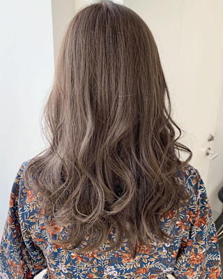 ココアベージュ