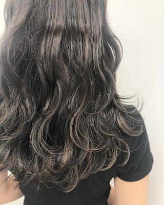 ナチュラルグレージュハイライト