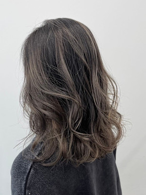 アッシュベージュ