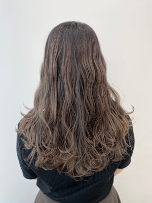 ミルクティーベージュ