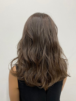 ベージュカラー