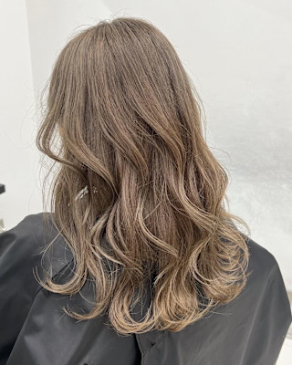 オレンジベージュ