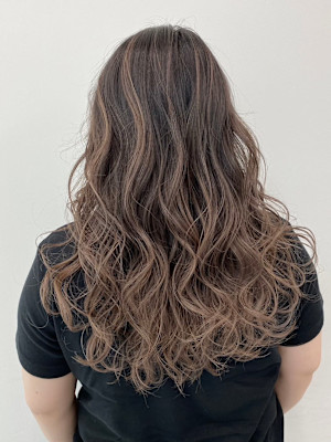 アッシュベージュ