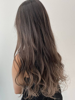 ナチュラルバレイヤージュ