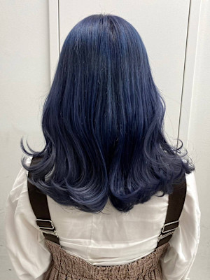 ネイビーブルー