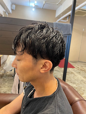 癖毛風メンズパーマ