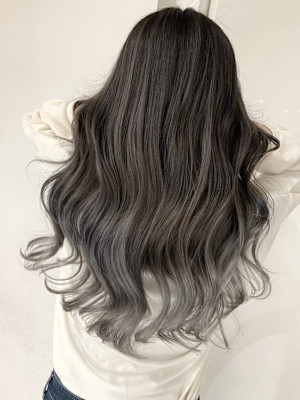 透明感グレーグラデーションカラー