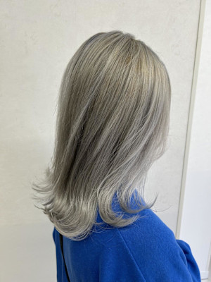 大人気のホワイトカラー！