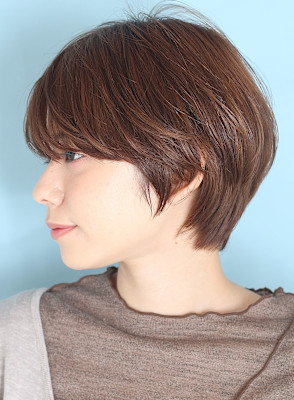 40代50代小顔前髪イメチェンアンブレラカラーショート