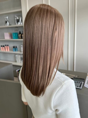 髪質改善カラー ミルクティーベージュ ブリーチ 韓国ヘア