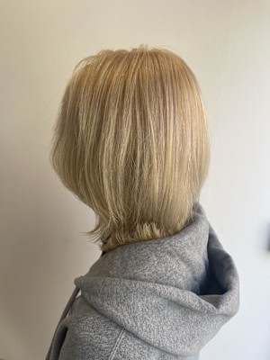 ブロンドカラー/レイヤーボブ/ウルフボブ/抜きっぱなし