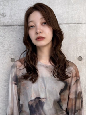 髪質改善カラー ゆる巻きロングレイヤー かきあげバング 韓国