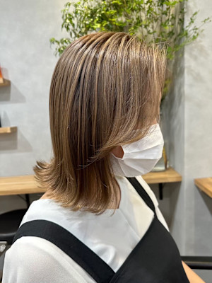 白髪ぼかし/ハイライトカラー/カラー/透明感/ハイライト