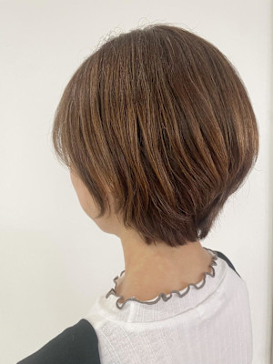 くびれショート/ベージュ/白髪ぼかし