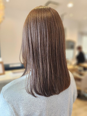 ミントベージュ×セミロング