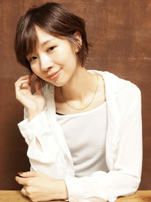 大人ニュアンスショート