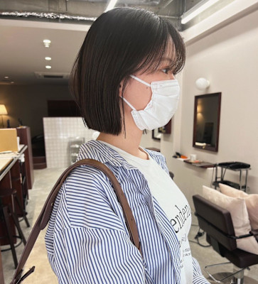 【Look at】切りっぱなしボブ地毛風透明感