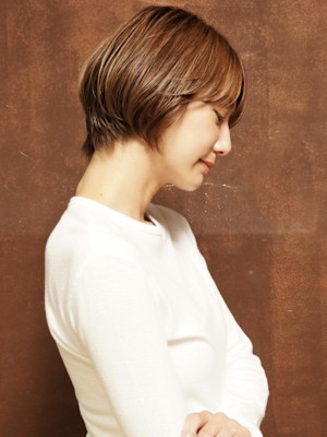 大人ナチュラルショート