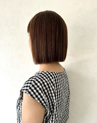 お手入れ簡単！ベージュカラー・フラットボブ