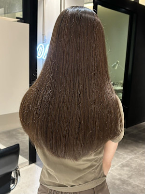 アッシュベージュ/艶カラー