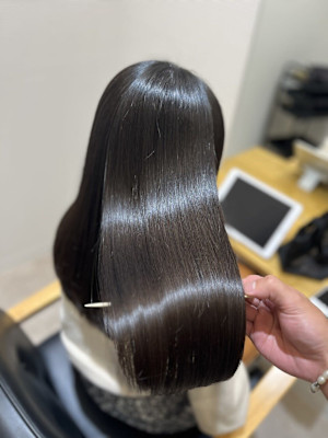 美髪矯正と髪質改善ヘアエステで乾かすだけのレア髪☆
