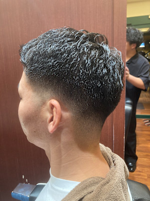 MEN`Sミドルスキンフェードバーバースタイルカットメンズ